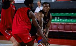 İzmir’in Basketbol Takımları Sezona Farklı Başladı