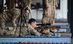 Foça’da 19 ülkeden takımların katıldığı Boran-8 yarışması sürüyor