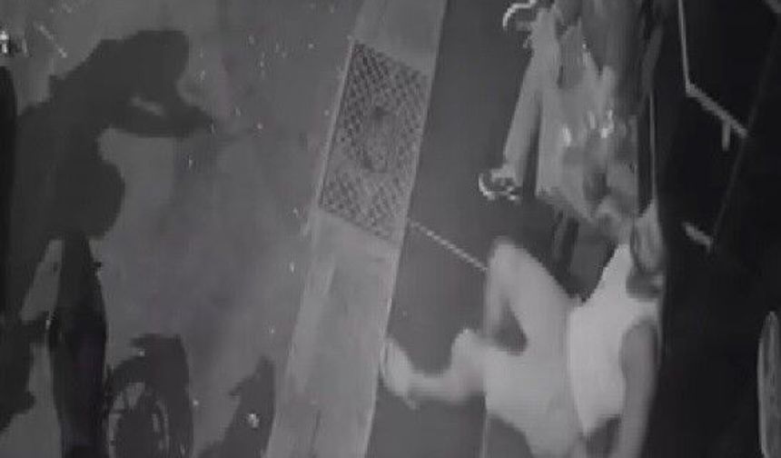 Gaziemir’deki Silahlı Saldırı Kameraya Yansıdı